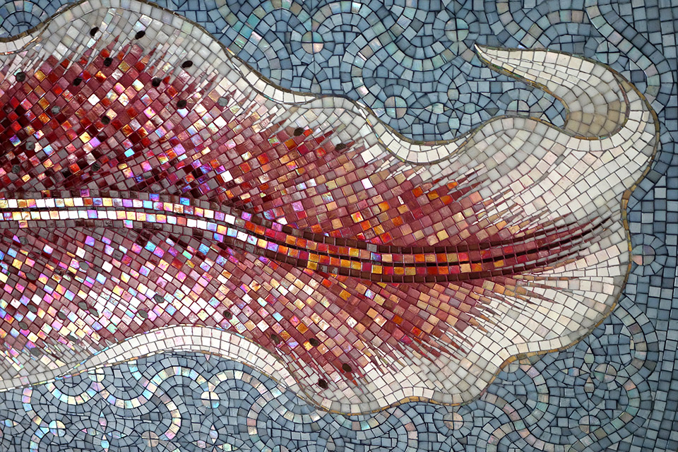 Celia Berry mosaic Stargazer Lily room view